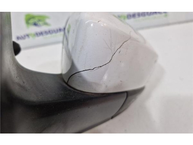 Зеркало электрическое Skoda Rapid (NH) 2012 - 2019 года