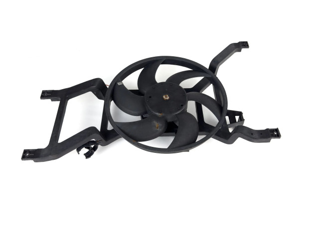 Вентилятор радиатора 8200779073, 8200779073a Dacia Sandero
