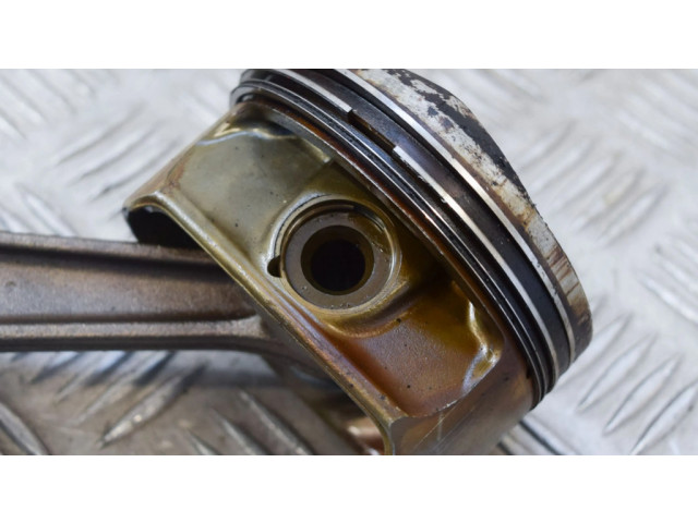 Píst 75244937521300 BMW 7 E65 E66 pro benzínový motor 6.0 N73 B60 A