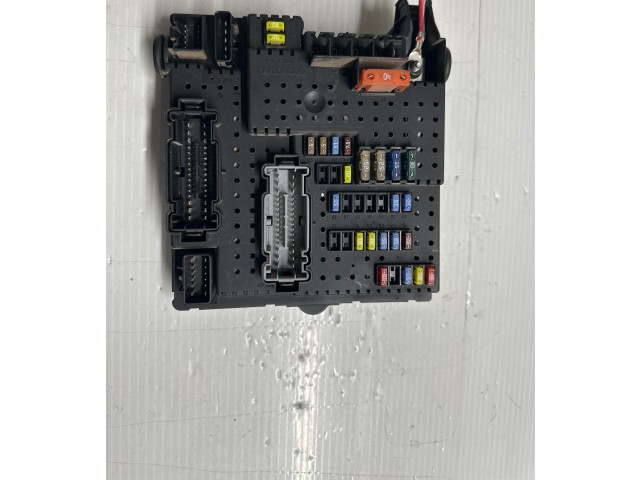 Блок предохранителей 8676391, 12217799   Volvo XC90    