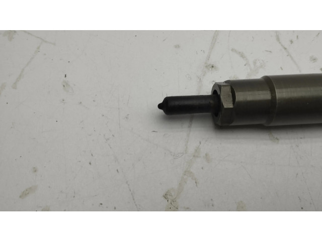 Vstřikovač A6510700587, EMBR00002D Mercedes-Benz C W204 pro naftový motor 2.1