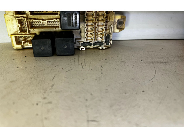 Блок предохранителей 47637G12, 1716 Mitsubishi Galant