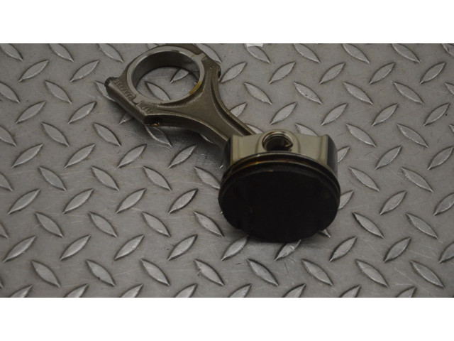 Píst 400A4738 Porsche 911 991 MDC.HA