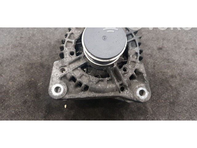 Генератор    Renault Clio III