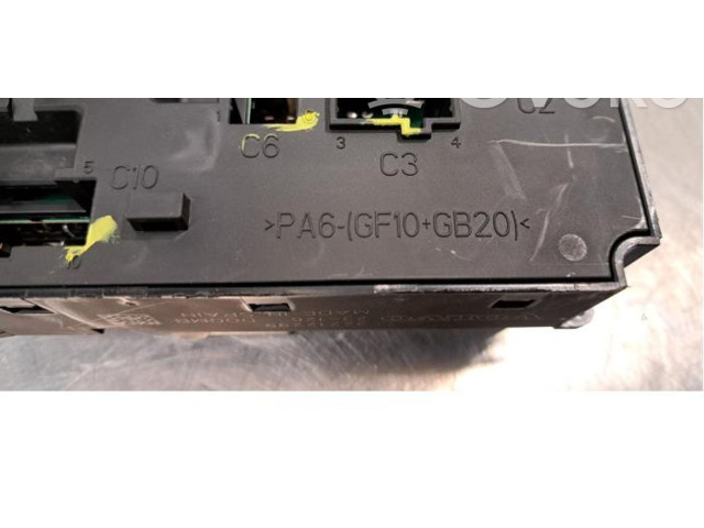 Блок предохранителей  32212299   Volvo XC90    