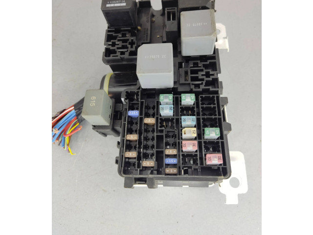 Блок предохранителей 31384034, 0491558   Volvo XC90    