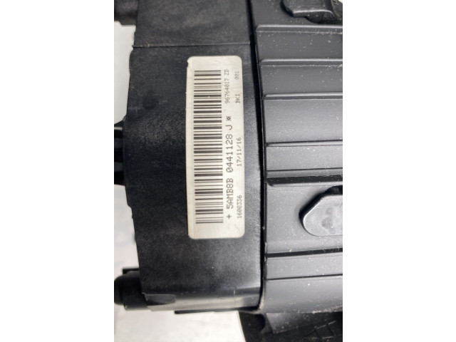 Подушка безопасности водителя 96764017ZD Citroen C4 II Picasso