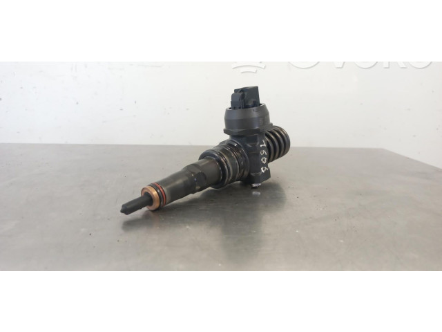 Форсунка 038130073AG Audi A3 S3 8P