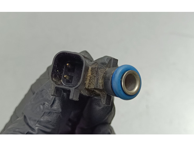 Форсунка 05281427AA Jeep Grand Cherokee WL