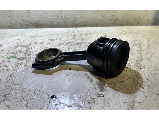 Píst Volkswagen Caddy