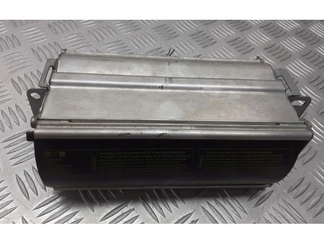 Подушка безопасности пассажира    Skoda Octavia Mk1 (1U)