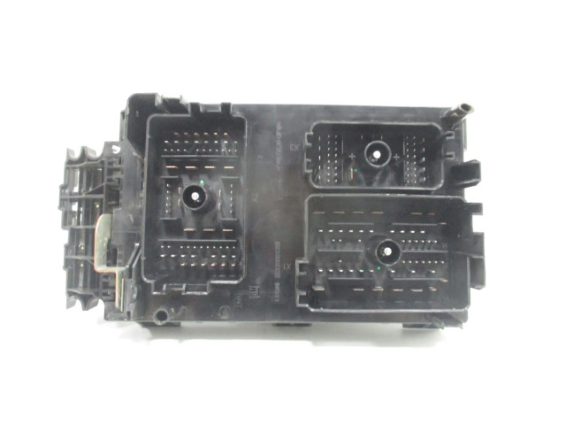 Pojistková skříňka 13449212 Opel Zafira C 2015