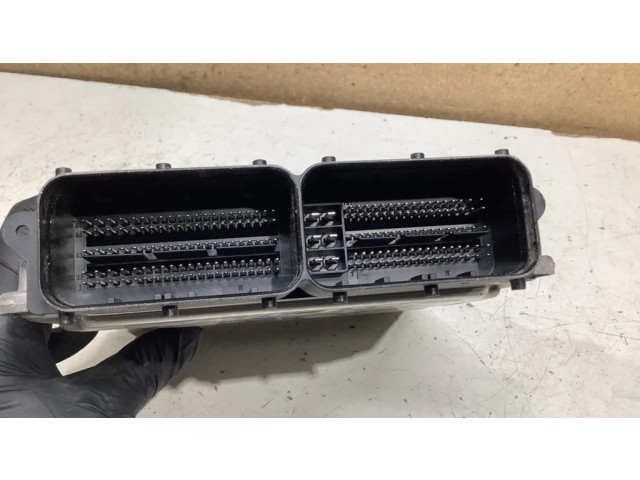 Řídící jednotka 04L907309M, 0281030462 Volkswagen PASSAT B8 2016