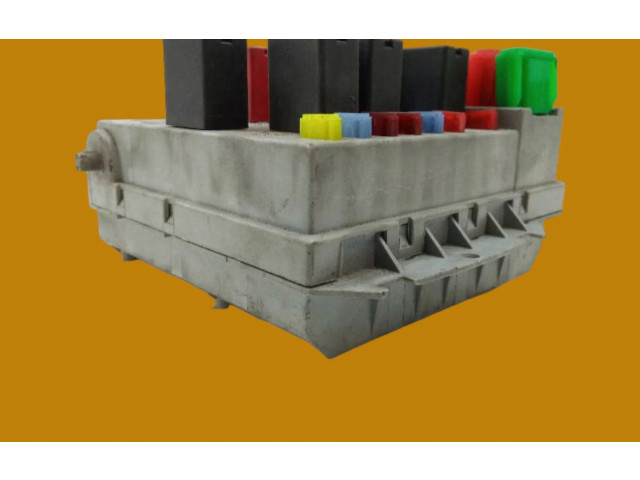 Блок предохранителей 51742419 Alfa Romeo GT