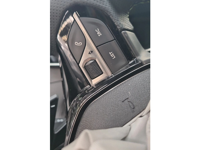 Руль    Peugeot 2008 II