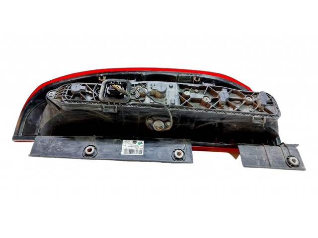 Задний фонарь левый сзади 00518106740 Fiat Doblo 2010-2022 года