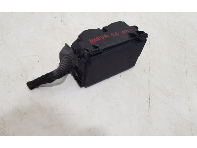 Блок предохранителей     Opel Meriva B    