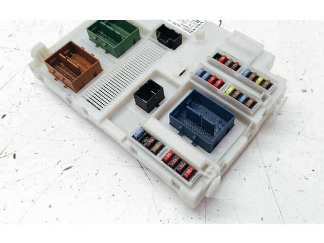 Блок предохранителей 31343678AA, BG9T14C256HA   Volvo XC70    