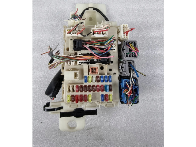 Pojistková skříňka Suzuki Kizashi 2011