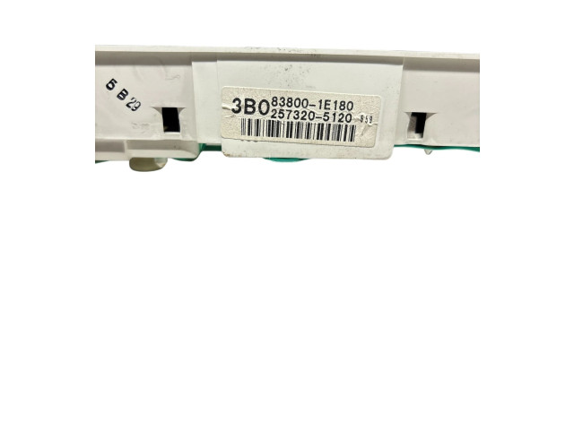 Přístrojová deska Toyota Corolla E110 2001 838001E180, 2573205120