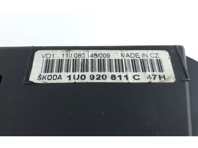 Панель приборов 1U0920811C   Skoda Octavia Mk1 (1U)       