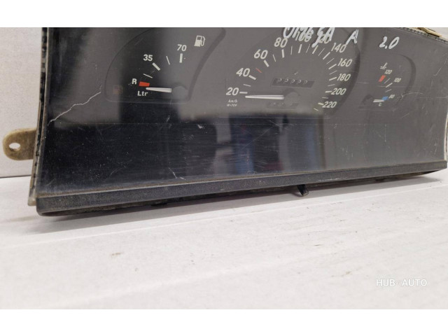 Přístrojová deska Opel Omega A 1992 90213846, 81117504