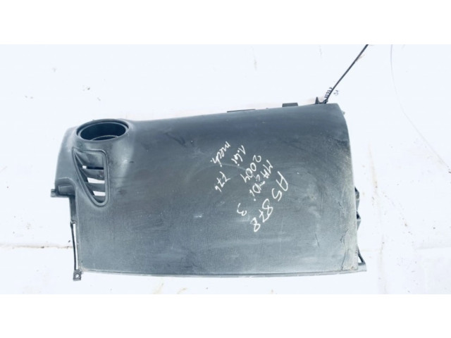 Другая деталь салона