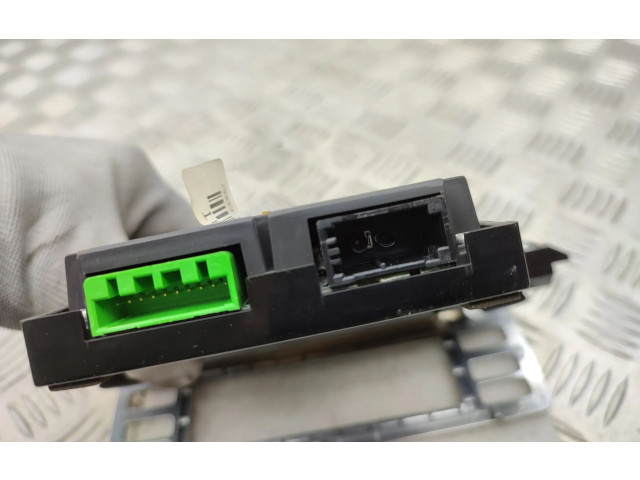 Дисплей    31268336   Volvo V70