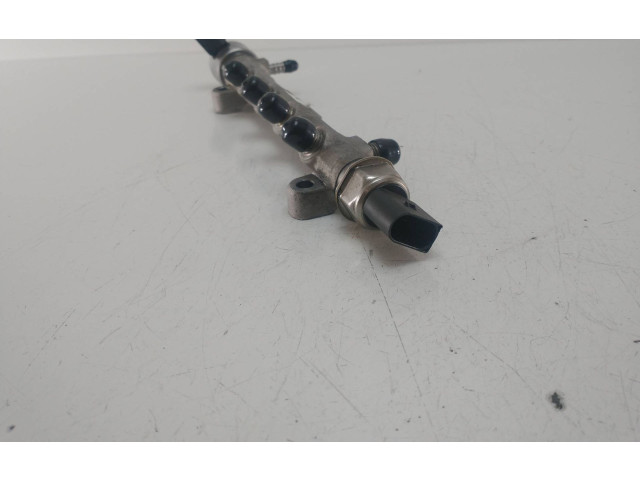 Vstřikovací lišta 04L089G Volkswagen Tiguan