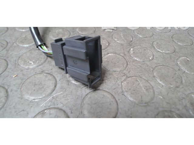 Зеркало электрическое Skoda Fabia Mk2 (5J) 2007 - 2014 года