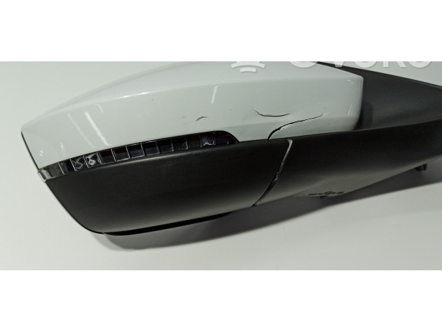 Зеркало электрическое Skoda Scala - года