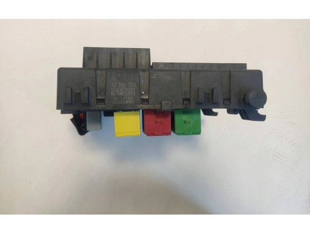 Pojistková skříňka Řídící jednotka BSM 13205779 Opel Vectra 1999