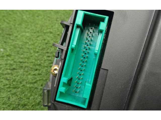 Панель приборов 1U0920811B Skoda Octavia Mk1 (1U)