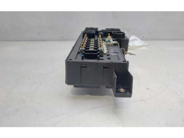 Блок предохранителей 518323118 Volvo S80