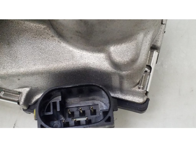 Дроссельная заслонка