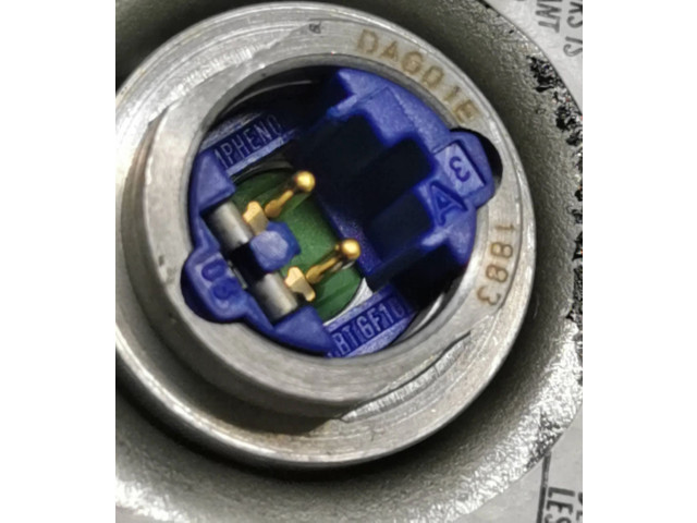 Подушка безопасности водителя 8e0880201k   Audi A6 S6 C5 4B