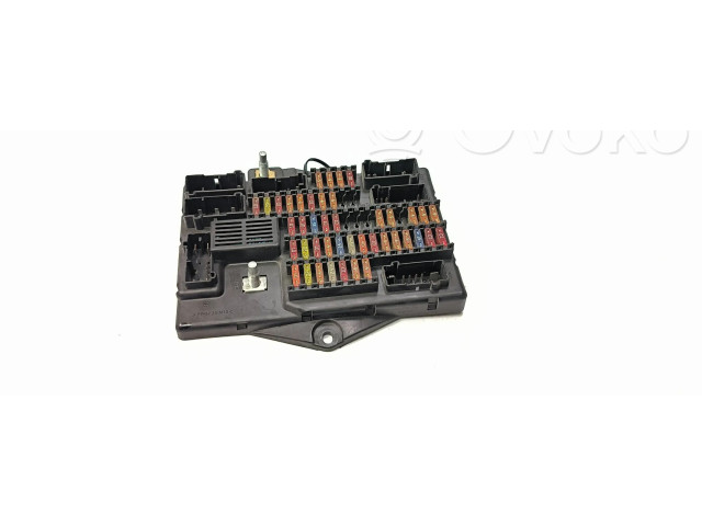 Блок предохранителей 2W93-14A073-CE Jaguar XJ X350