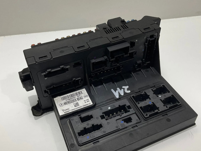 Pojistková skříňka 2115453101, A2115453101 Mercedes-Benz E W211 2005