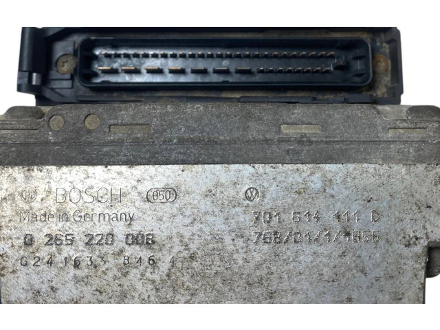 Блок АБС 701614111D, 0273004098 Volkswagen Transporter - Caravelle T4 1991 - 2003 года
