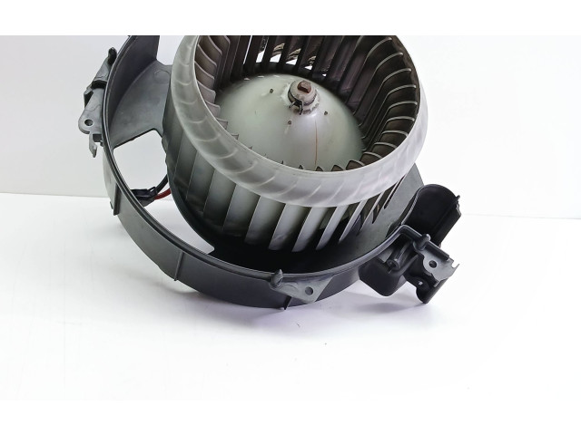 Вентилятор печки       Audi A6 S6 C6 4F