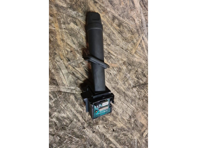 Ручка стеклоочистителей    Volvo V70