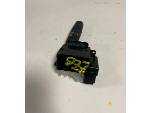 Ручка стеклоочистителей 17D682 Mazda 3 I