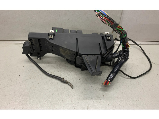 Блок предохранителей 9168986, 9441542   Volvo S80