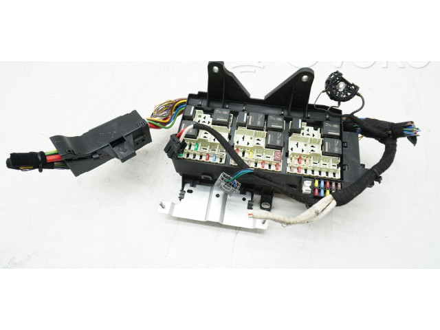 Блок предохранителей Jaguar XE