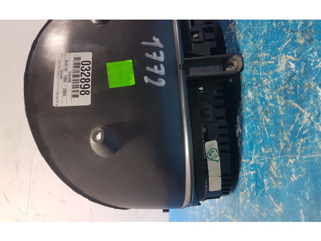 Панель приборов 81117994, 81117994 Audi A2