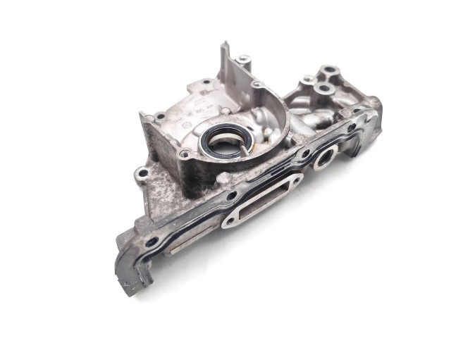 Масляный насос  CJZC 04E115105AH  Skoda Fabia Mk3 (NJ) 