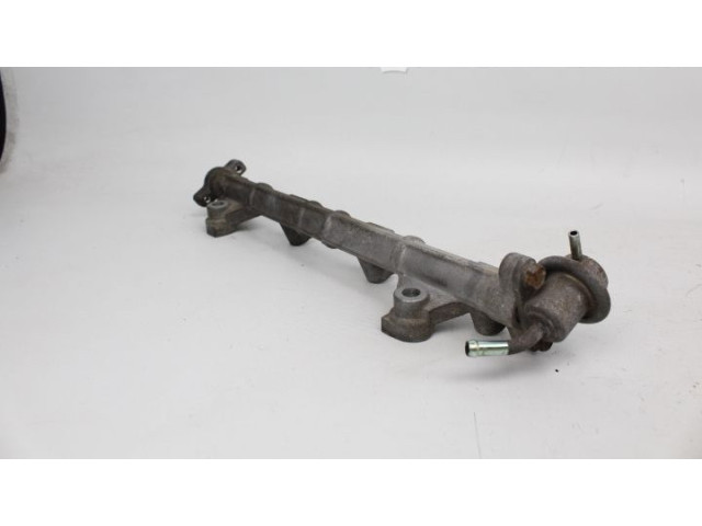 Топливная рампа    Mitsubishi Lancer  