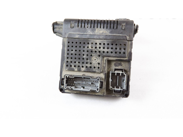 Блок предохранителей 30765646   Volvo V70    