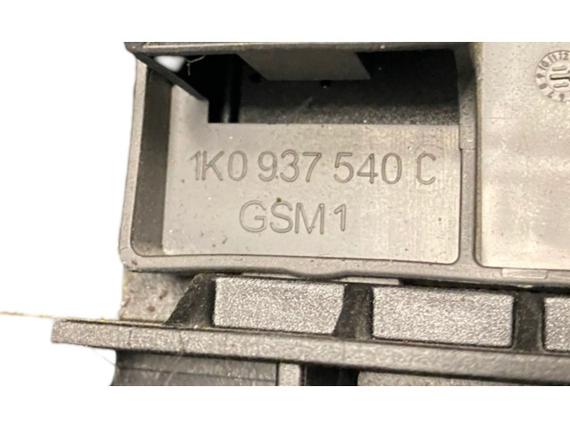   Pojistková skříňka 1K0937540C, 1K0937132F   Volkswagen Tiguan 2011