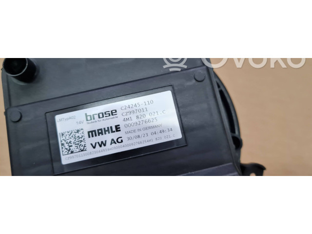 Вентилятор печки 4M1820021C Audi Q5 SQ5